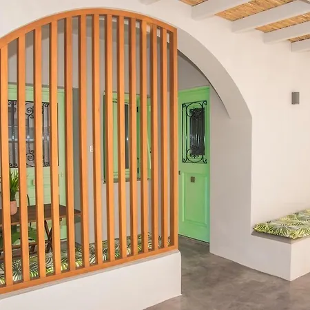 Urban Oasis Apartment *