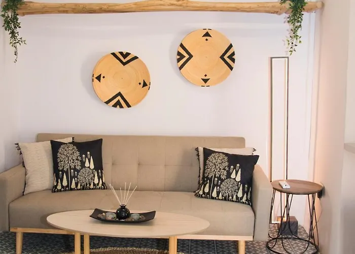 Urban Oasis Apartment *