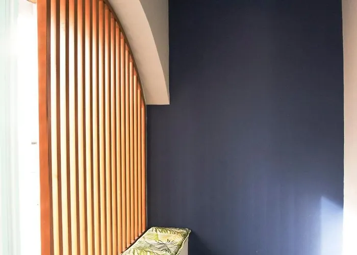 Apartment Urban Oasis *